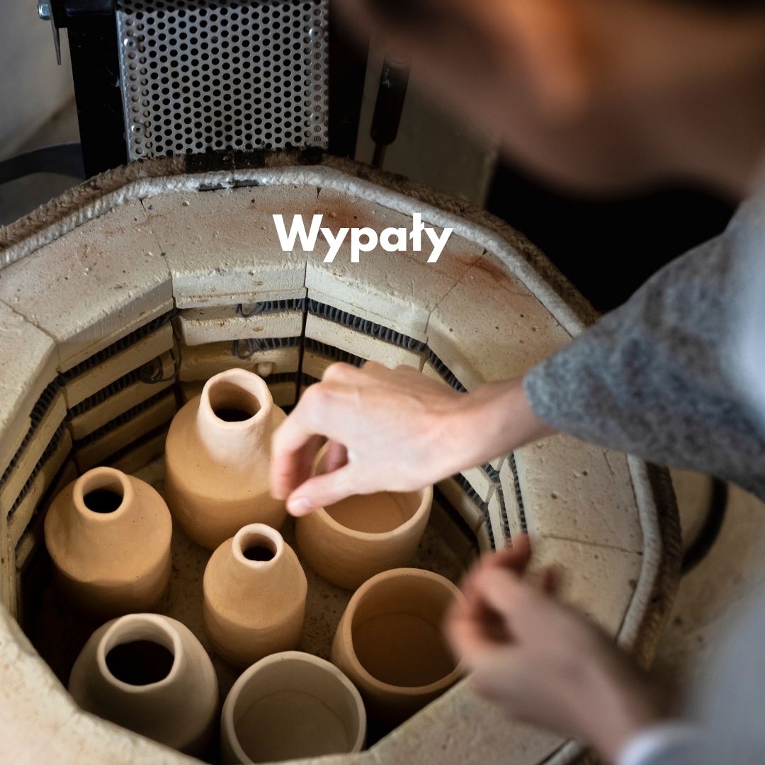 Commercial firings in a ceramic kiln (electric)
